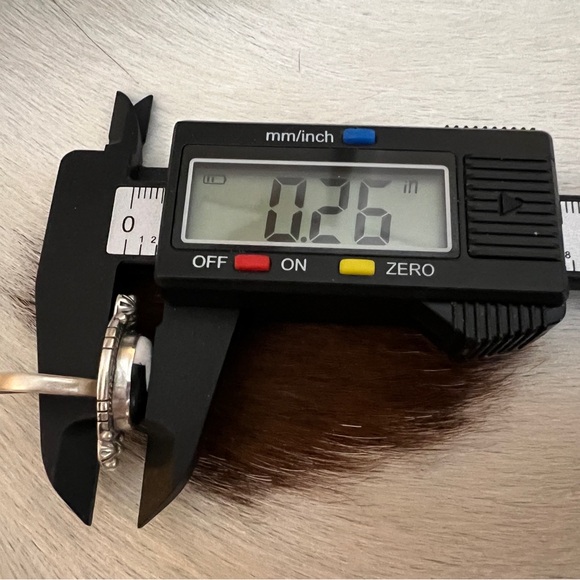 ❤️ White Buffalo Turquoise Oval Ring Navajo Style Matte Sterling ADJ Sz 5 to 7.5 - Picture 13 of 13